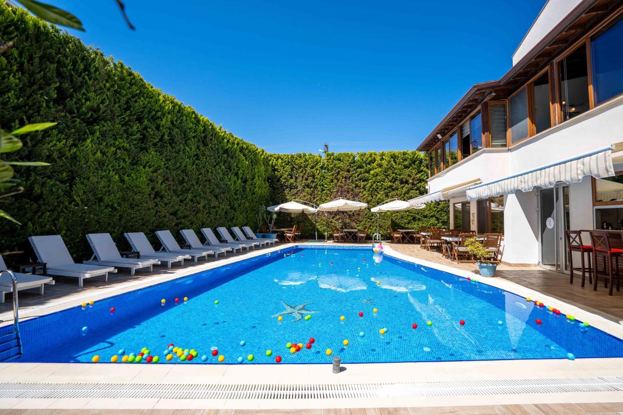 Cunda Giritlioglu Otel Adult Only Ayvalik Bagian luar foto